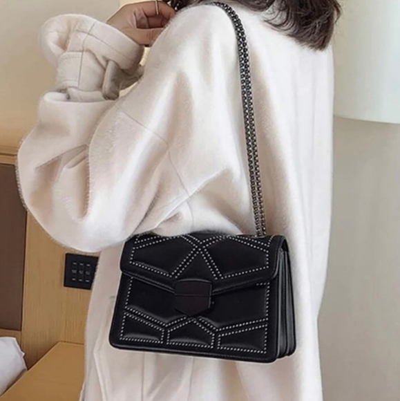 NWT Noir Leather Rivets Crossbody/ Shoulder Bag - Picture 3 of 5